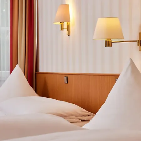 Zum Schiff 4* Friburgo em Brisgóvia