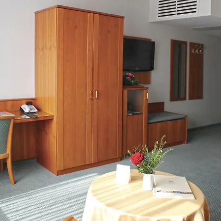 Zum Schiff Friburgo em Brisgóvia