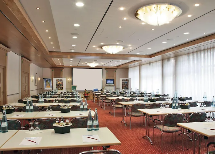 祖穆斯希夫酒店 4*